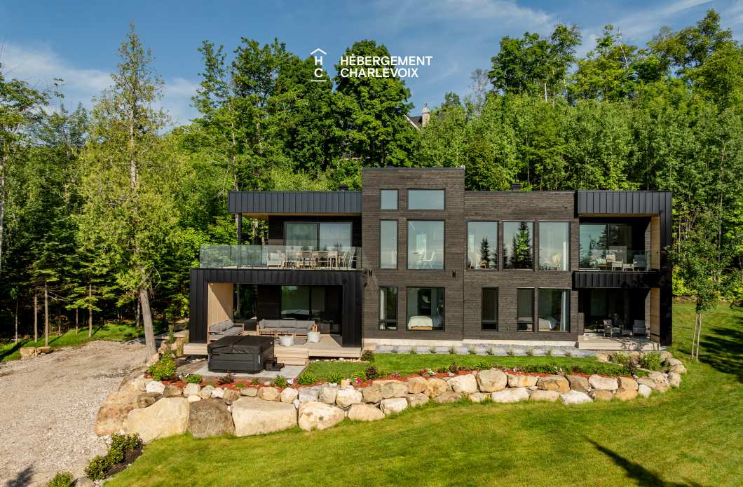 ALT-49 - Villa contemporaine offrant les splendeurs du St-Laurent!
